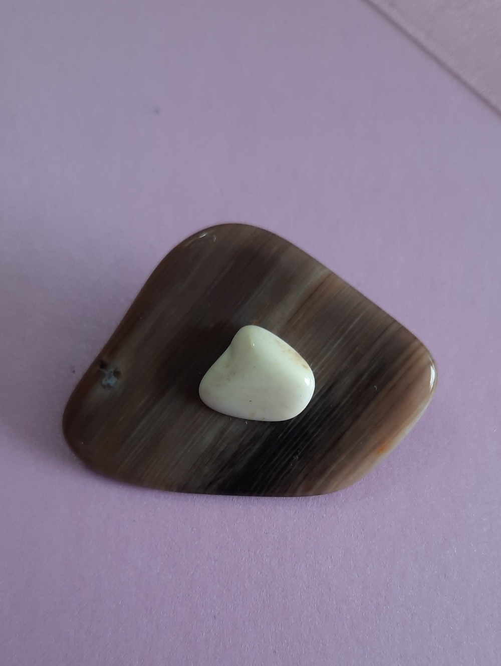 Brown & Cream Stone Brooch